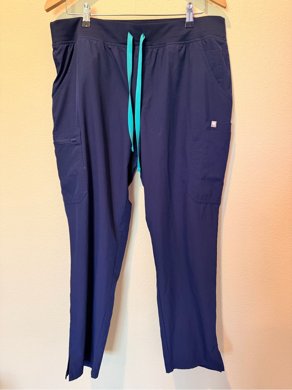 FIGS Technical Collection Slim Cargo Scrub Pants Size XL Navy #0123